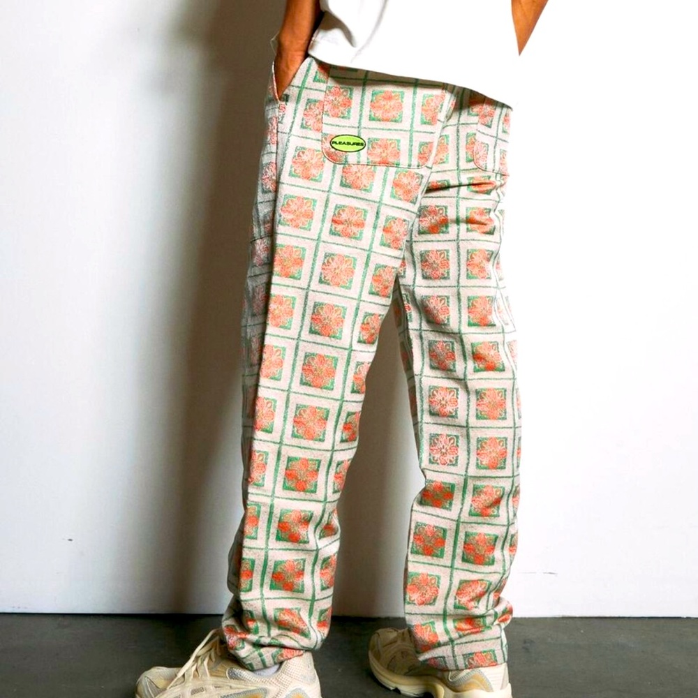 NWT and bag PLEASURES JOGGERS!!! Size large